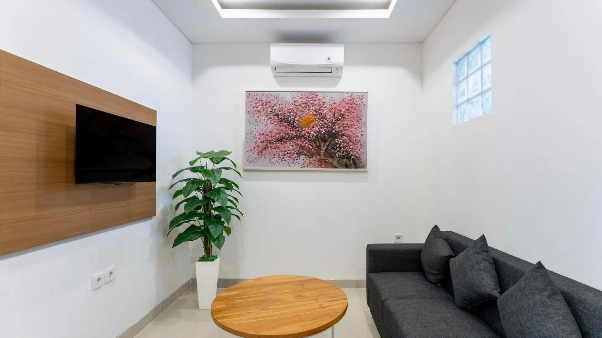 Adikara Apartment By Betterplace Canggu
